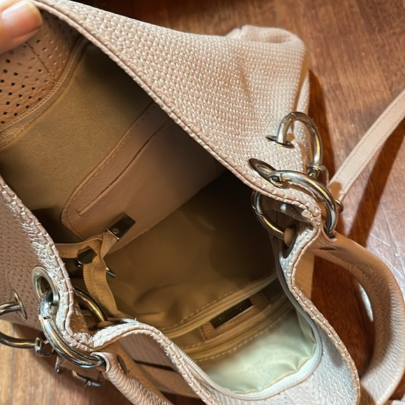 Mia Tomazsi stunning light pink shoulder bag with additionalstraps - Picture 4 of 4